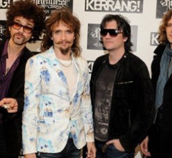 Οι The Darkness διασκευάζουν το "Street Spirit (Fade Out)" των Radiohead 