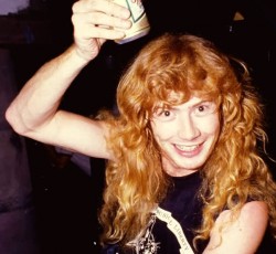 O Dave Mustaine επιλέγει το αγαπημένο του τραγούδι από τους Metallica 