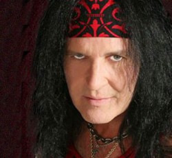 Νέο EP ετοιμάζει ο πρώην τραγουδιστής των AC/DC, Dave Evans 