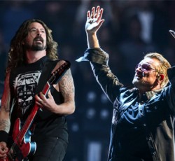 Foo Fighters και U2 ακύρωσαν τις συναυλίες τους στη Γαλλία 