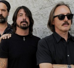 Τι ετοιμάζουν ο Grohl, o Novoselic και ο Butch Vig μαζί με special guest; 