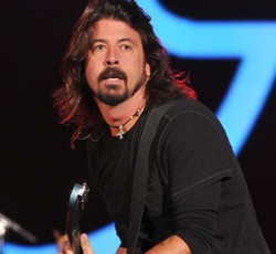 Οι Foo Fighters δίνουν την τελευταία τους συναυλία πριν το διάλειμμα διαρκείας