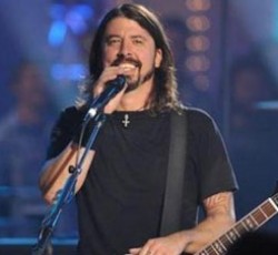 Ο Dave Grohl έγινε μέλος των RDGLDGRN 