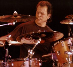 Dave Weckl και Γιώργος Φακανάς στο Αθηνά Live για δύο βραδιές 