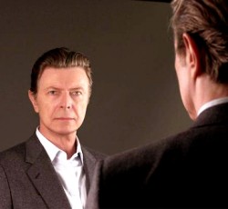 «Ο νέος δίσκος του David Bowie είναι εντελώς παλαβός» 