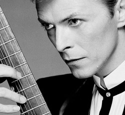 Ο David Bowie πέθανε από καρκίνο στο συκώτι 