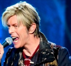 «Ανοησιές» οι φήμες για την ταινία που ετοιμάζουν οι Jagger - Bowie, σύμφωνα με τον δεύτερο 