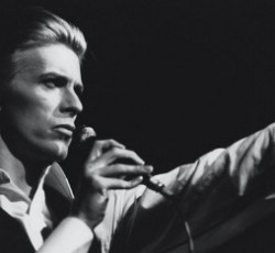 Σπάνια τηλεοπτική εμφάνιση του David Bowie από το 1973 βλέπει το φως της δημοσιότητας 