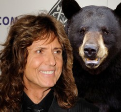 Αρκούδα στο σπίτι του David Coverdale 