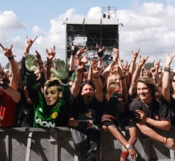 Ο τερματοφύλακας της Manchester United, David De Gea, απαιτεί Slayer και Napalm Death στα αποδυτήρια 