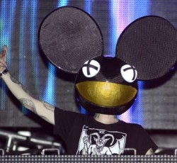 Τα «πήρε» ο Deadmau5 με τους Arcade Fire