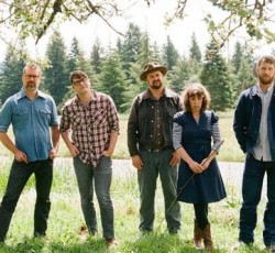 Οι Decemberists βγάζουν δίσκο και το ανακοινώνουν με τον πλέον ιδιαίτερο τρόπο 