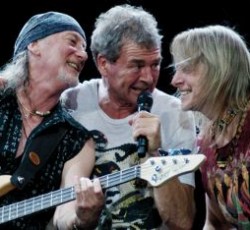 Ένας Blackmore στη σκηνή με τους Deep Purple 