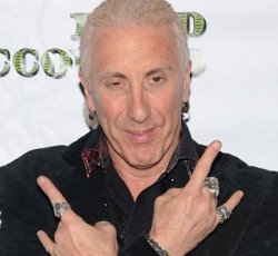 Dee Snider: «Οι Kiss προσβάλλουν τους οπαδούς τους»