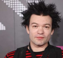 Στο νοσοκομείο ο τραγουδιστής των Sum 41 