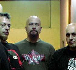 Deus Ex Machina την Παρασκευή 6 Απριλίου στο PassPort. Κερδίστε προσκλήσεις! 