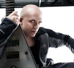 Επιστροφή στη σκηνή μετά από τρία χρόνια για τον Devin Townsend