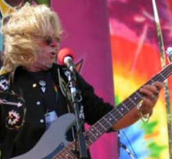 Cheer no more for Dickie 