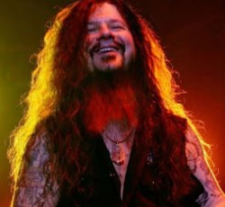 Βίντεο skateboarding με ακυκλοφόρητο κομμάτι του Dimebag Darrell (Pantera) 