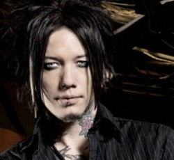 «Το αρχικό line-up των Guns N' Roses θα έπρεπε να παίξει για το Rock And Roll Hall Of Fame», διατείνεται ο DJ Ashba 