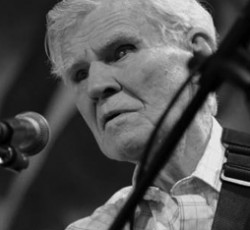 «Έφυγε» ο πρωτοπόρος της folk μουσικής, Doc Watson 