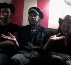 Down & Out και :Skull & Dawn: αυτή την Πέμπτη στο Six D.O.G.S. Κερδίστε προσκλήσεις! 