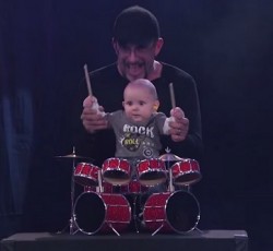 Drummer οκτώ μηνών παίζει Pantera στην εκπομπή του Jimmy Kimmel (video) 