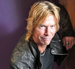 Duff McKagan: «Αν θέλετε να ξέρετε πώς ήταν οι Guns N' Roses το 1990, δείτε το "The Wolf Of Wall Street"» 