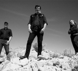 Οι θρυλικοί Earth τον Φεβρουάριο για πρώτη φορά στην Ελλάδα 