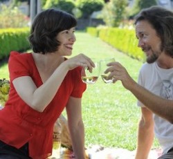 Ο Eddie Vedder και ο Steve Jones στη μικρή οθόνη 