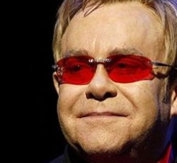 Elton John: «Οι Kings Of Leon είναι μ**άκες» 
