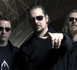 Live κυκλοφορία για τους Emperor 