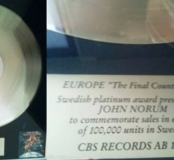 Κόντρα μεταξύ Sabaton και Europe για τον πρώτο πλατινένιο δίσκο σουηδικού hard rock συγκροτήματος 