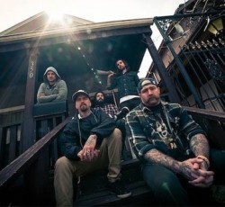 Oι Every Time I Die δεν θέλουν selfies στη σκηνή 