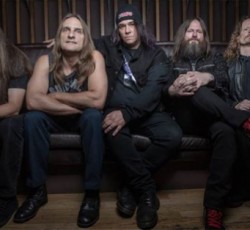 Συνελήφθη άτομο που πόσταρε στο Facebook στίχους των Exodus 