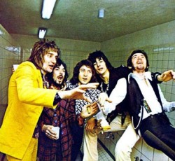 Reunion των Faces με τη συμμετοχή και του Rod Stewart (;) 