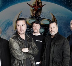 Aκούστε το "Superhero" των Faith No More 