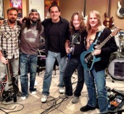 Έτοιμο προς ηχογράφηση το νέο album των Flying Colors 