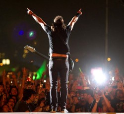 Foo Fighters, Royal Blood, Αrctic Monkeys υποψήφιοι για «κορυφαίο live καλλιτέχνη» 