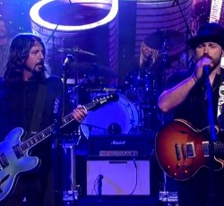 Δείτε Foo Fighters και Zac Brown να διασκευάζουν το "War Pigs" των Black Sabbath 