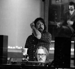 Ο παραγωγός Butch Vig αποκαλύπτει πότε θα είναι έτοιμο το καινούργιο album των Foo Fighters 