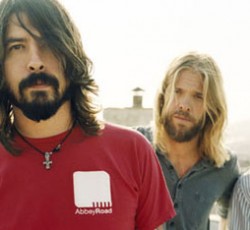 Στο γκαράζ του σπιτιού του θα ηχογραφήσει το νέο δίσκο των Foo Fighters ο Dave Grohl 