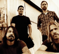Aκόμα… 30 δεύτερα από Foo Fighters 