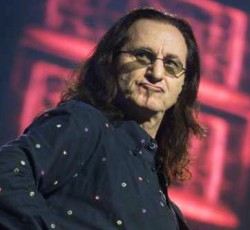 Ο Geddy Lee επιβεβαίωσε πως θα έκανε παραγωγή στο "Master Of Puppets" 