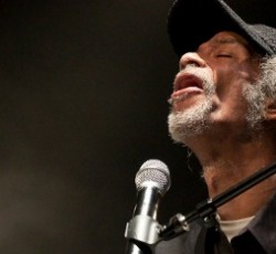 Ο ποιητής της μουσικής, ο Gil Scott-Heron, άφησε την τελευταία του πνοή 
