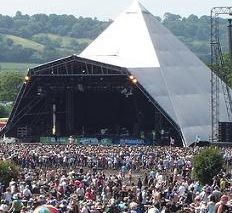 Λίγα χρόνια ζωής έχει ακόμα το Glastonbury Festival, σύμφωνα με το διοργανωτή του 