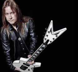 O Glen Drover επιστρατεύει Chuck Billy και Warrel Dane 