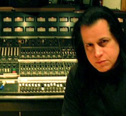 O Glenn Danzig διασκευάζει Elvis Presley και Black Sabbath