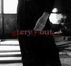 Ακούστε το νέο single των Gravitysays_i, "Cry-Out" 