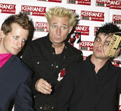 Το Kerrang ανακήρυξε το «καλύτερο rock άλμπουμ των '00s»